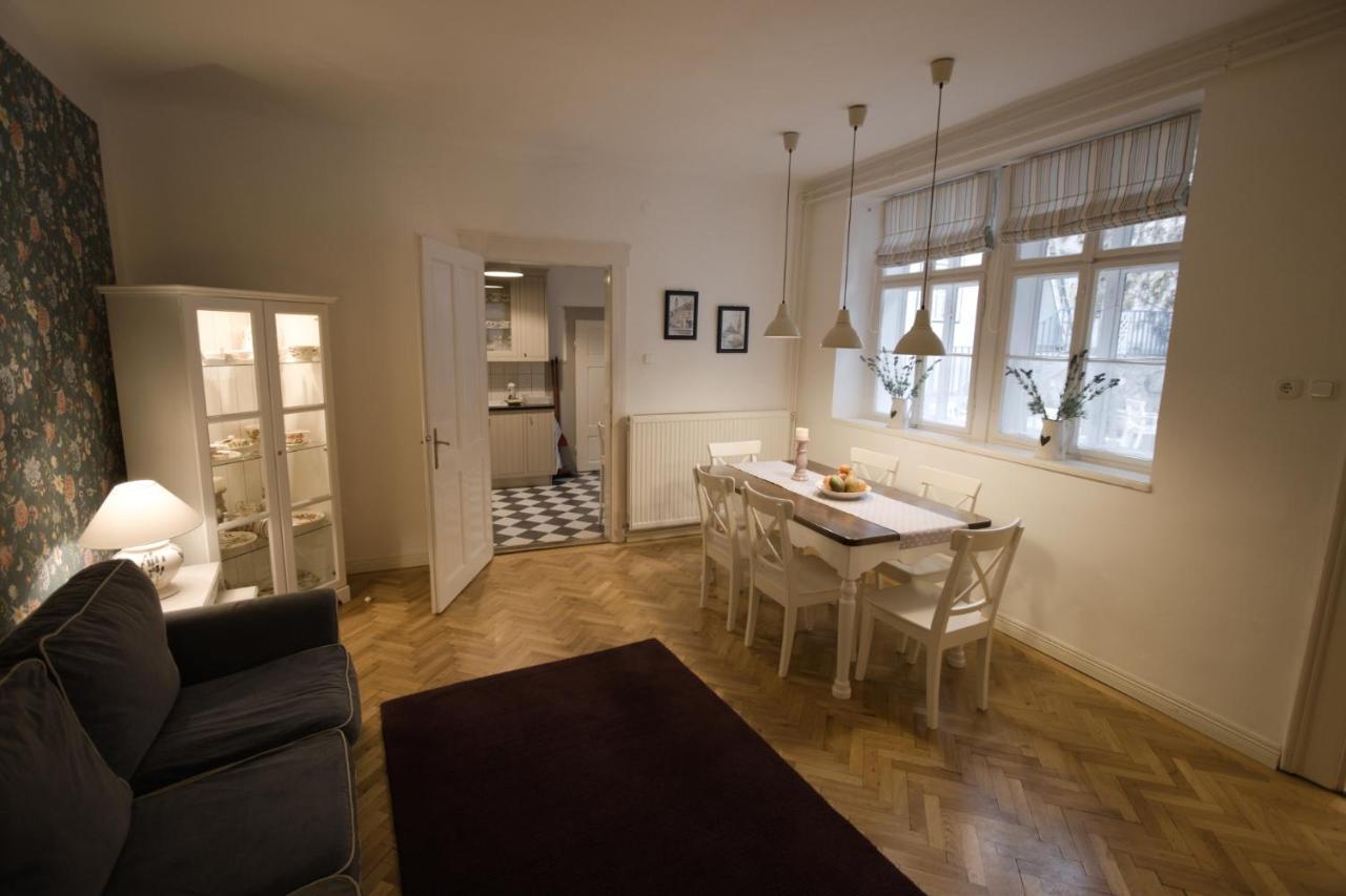 Ister Guesthouse Esztergom Luaran gambar