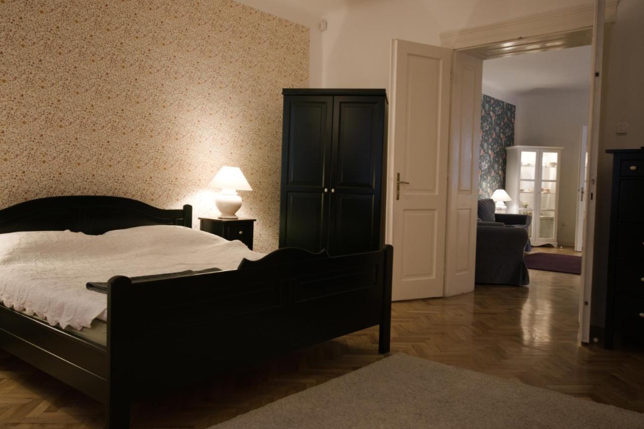 Ister Guesthouse Esztergom Luaran gambar